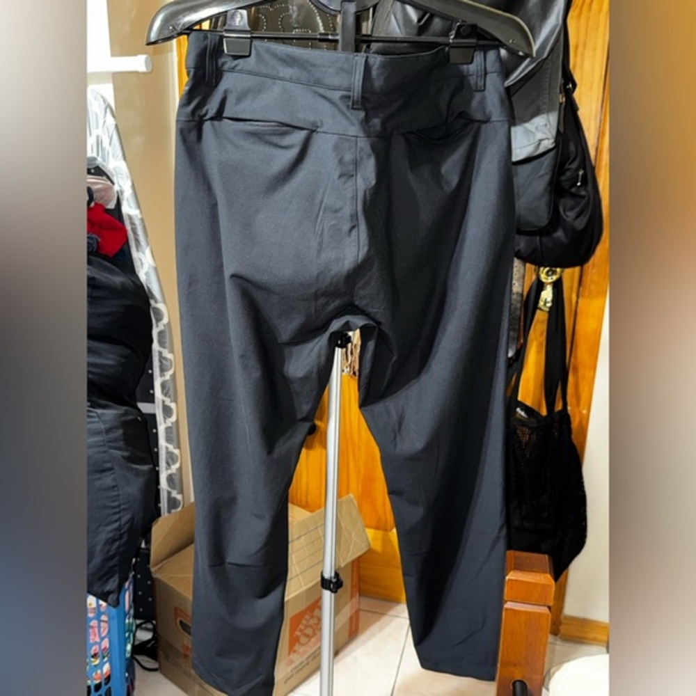 Fabletics Pants I Men’s I The Don Trouser I Slim Fit I Size 33/30